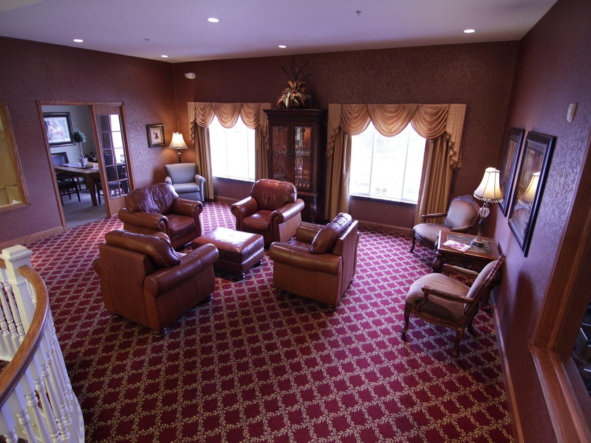 Vista Lobby Town & Country Inn and Suites