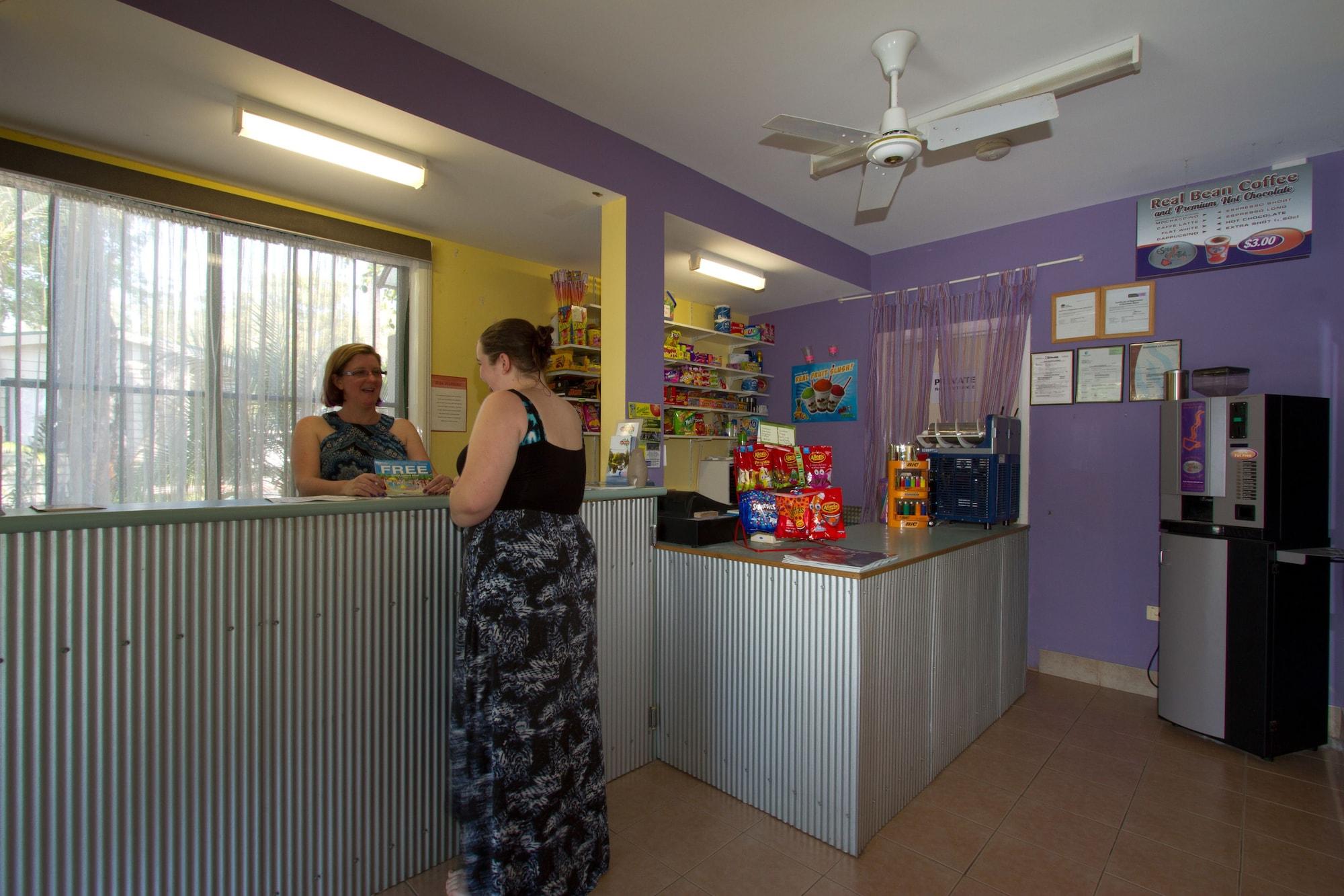 Vista Lobby Twin Dolphins Holiday Park