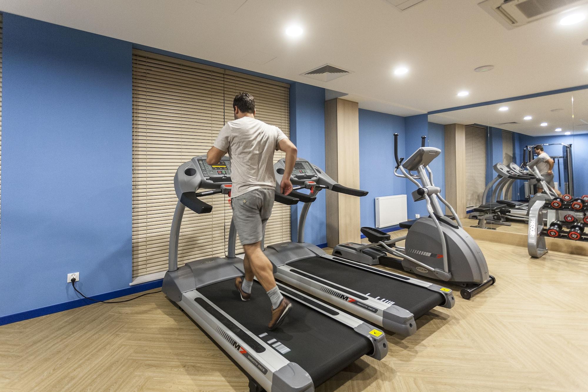 Gimnasio HOTEL NUMBER ONE BY GRANO Gdańsk - GRANO LIFE Gdańsk SPA & Wellness