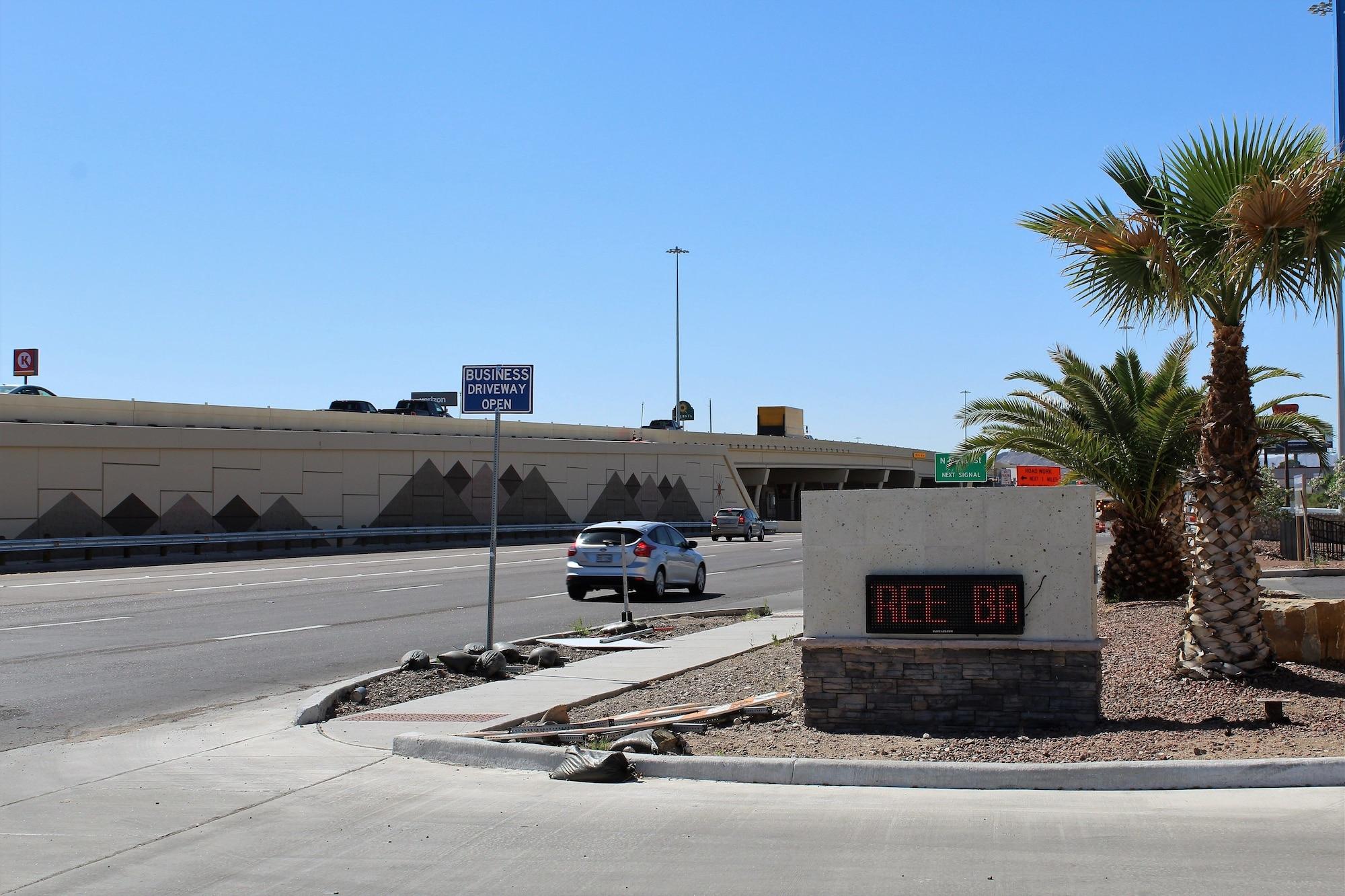 Vista Exterior Desert Inn
