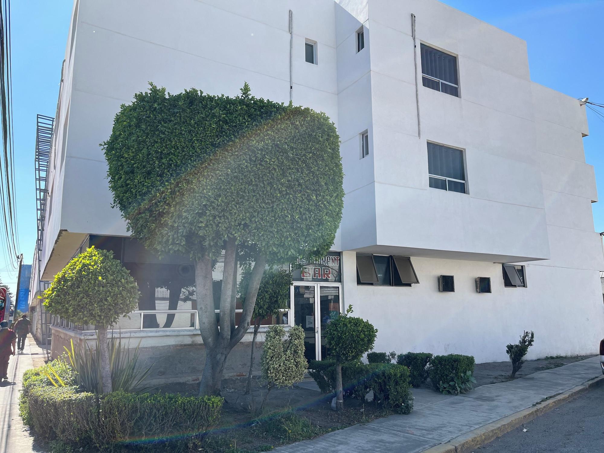 Vista Exterior Hotel Granada