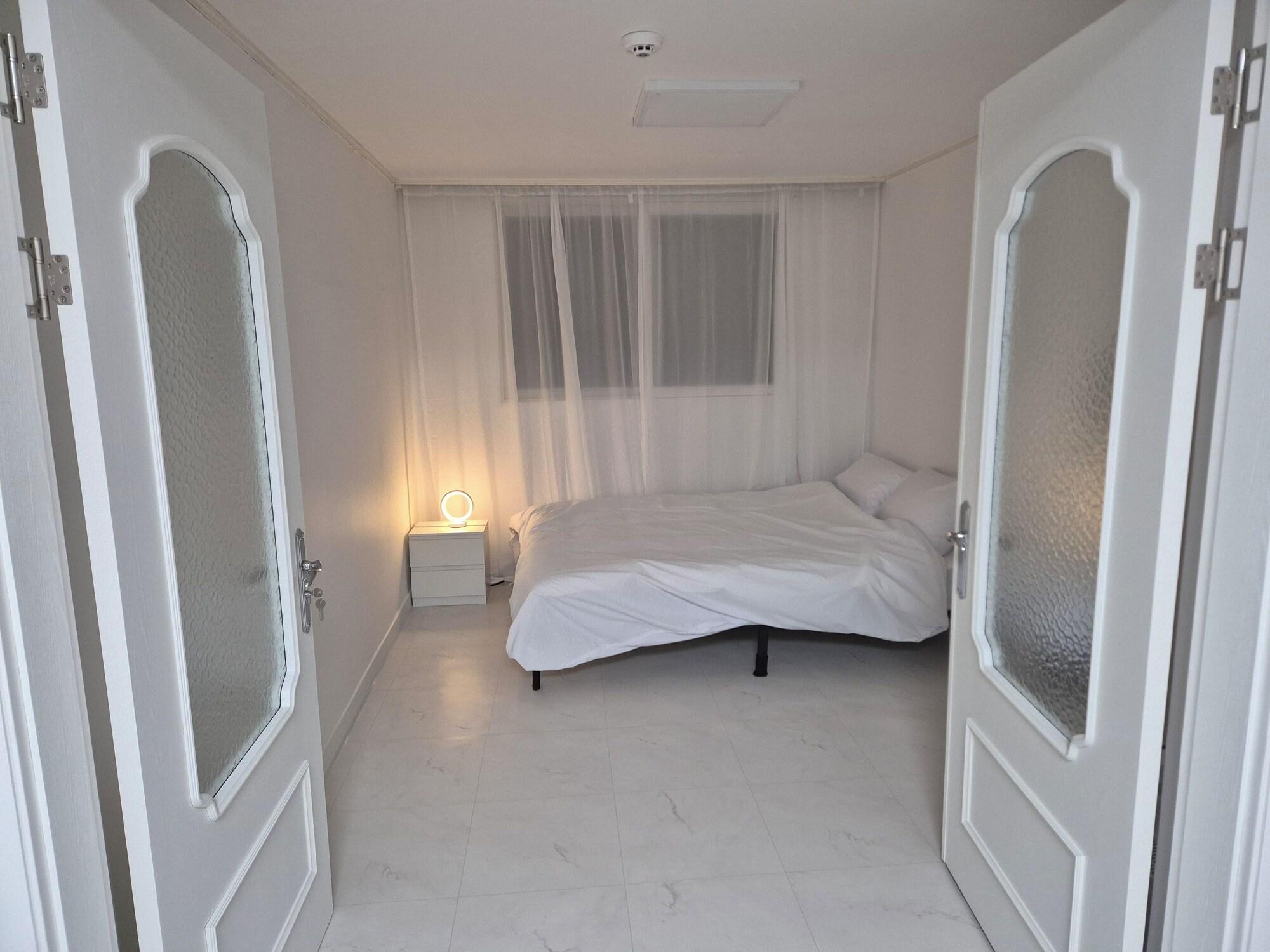 Habitación Gangnam Style Village
