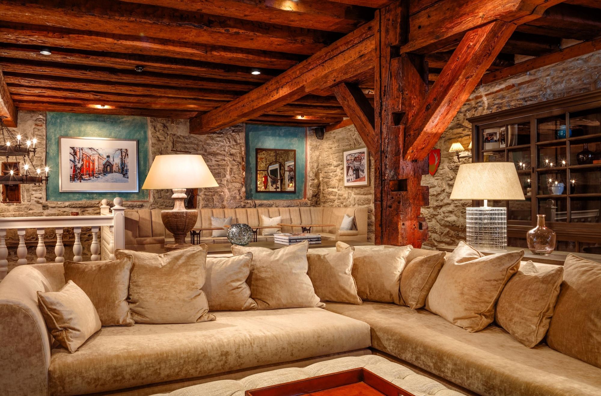 Vista Lobby Schlössle Hotel - Small Luxury Hotels of the World