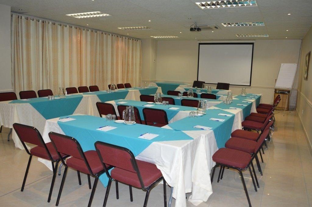 Sala de Reuniones Desert Sands Motel