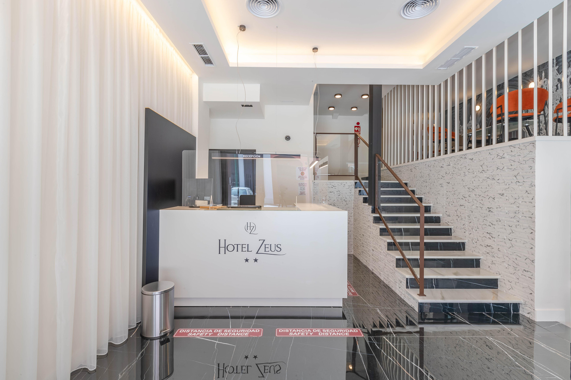 Vista Lobby Hotel Zeus