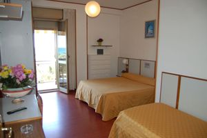Alojamiento - Hotel Tassoni