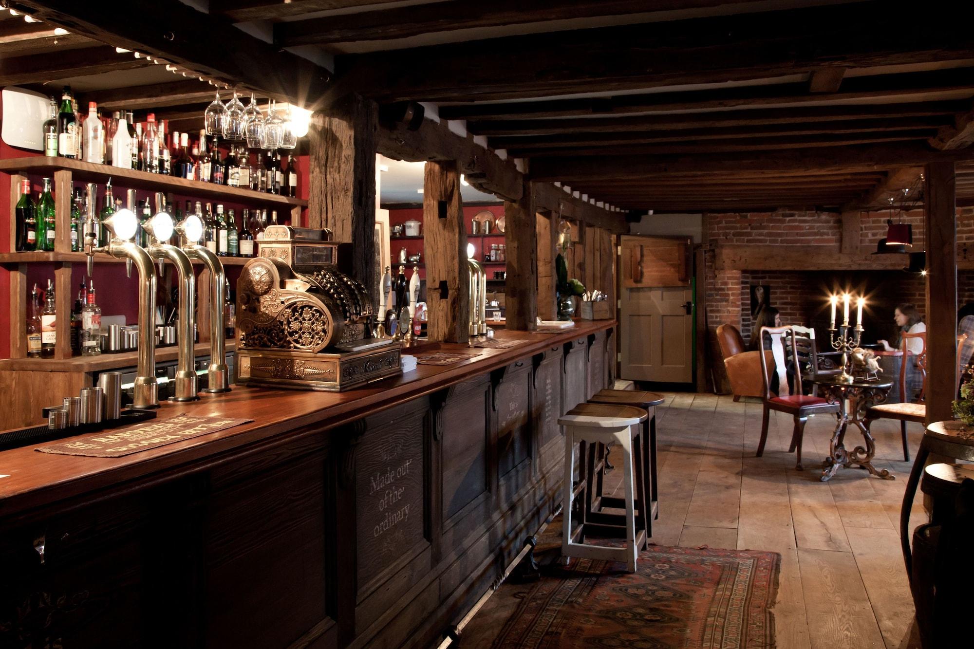 Bar/Salón The Bell in Ticehurst