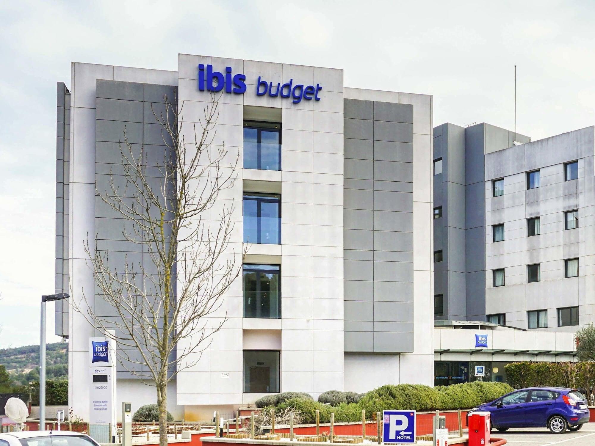 Varios ibis budget Girona Costa Brava
