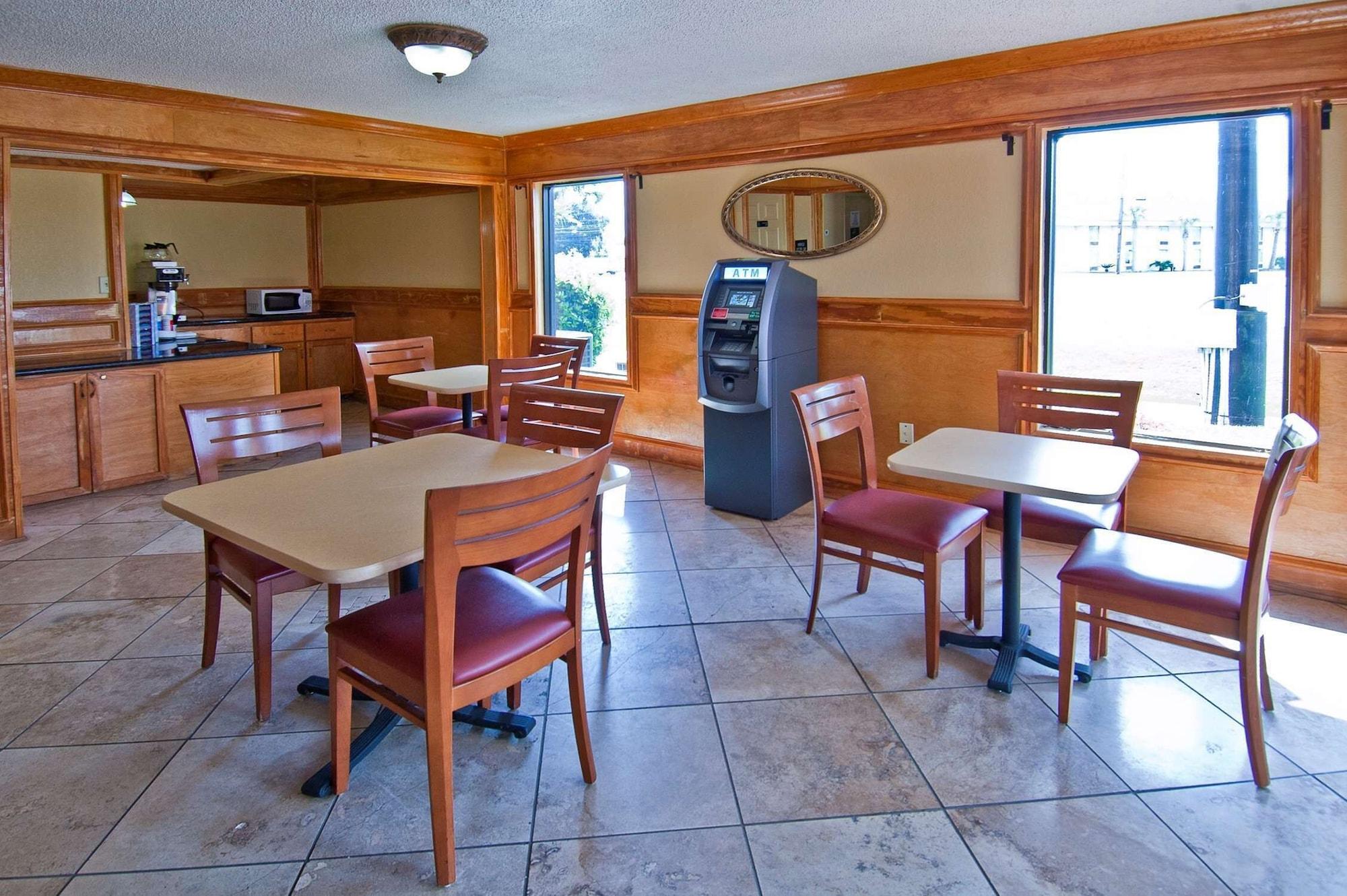 Vista Lobby Sweet Dream Inn