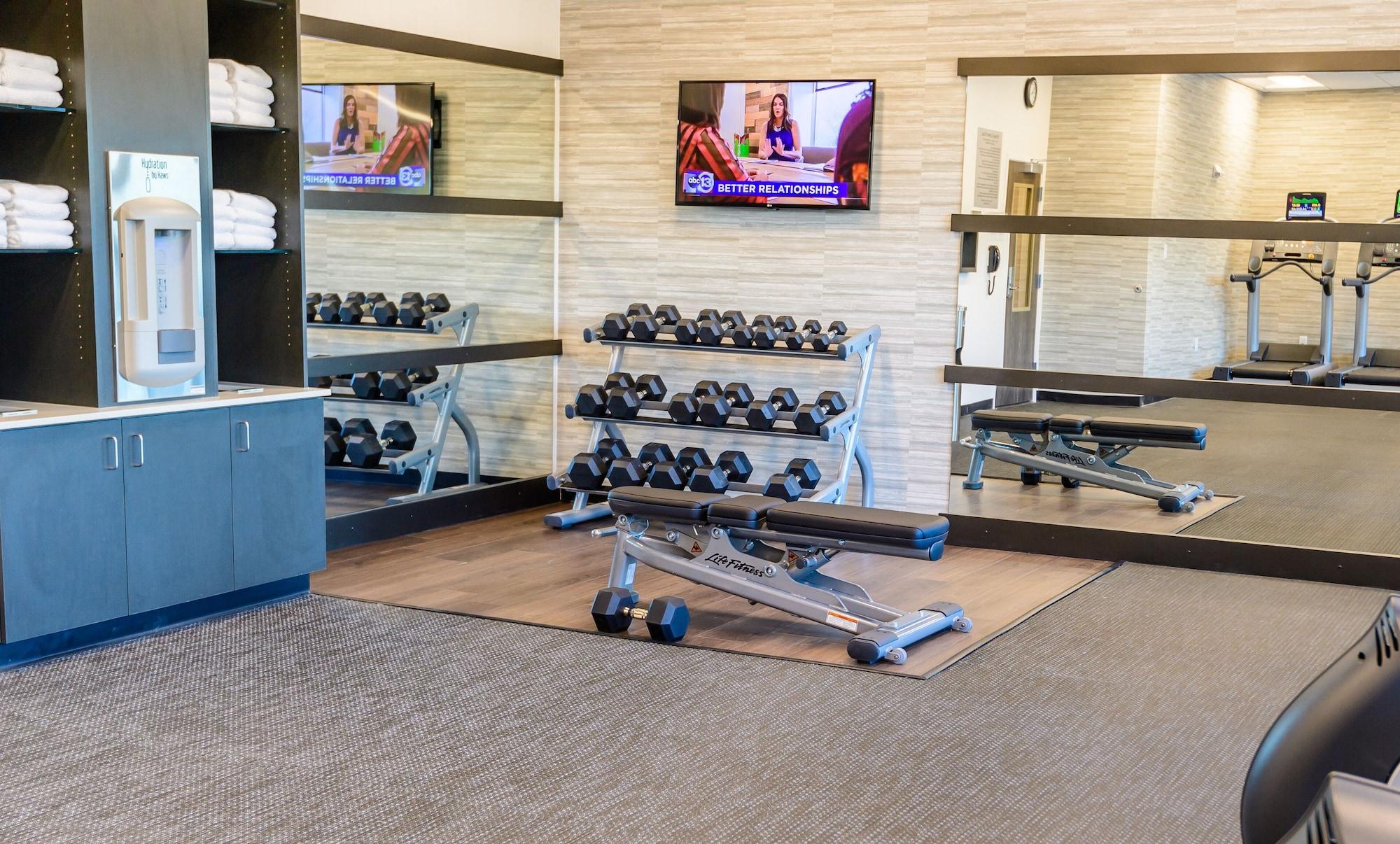 Gimnasio Courtyard by Marriott Lake Jackson
