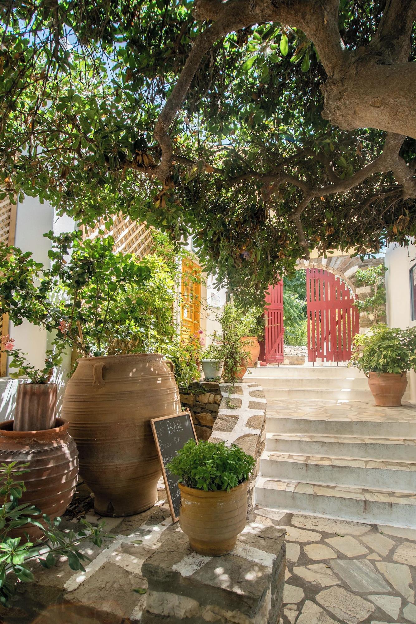 Vista Exterior Aegean Village