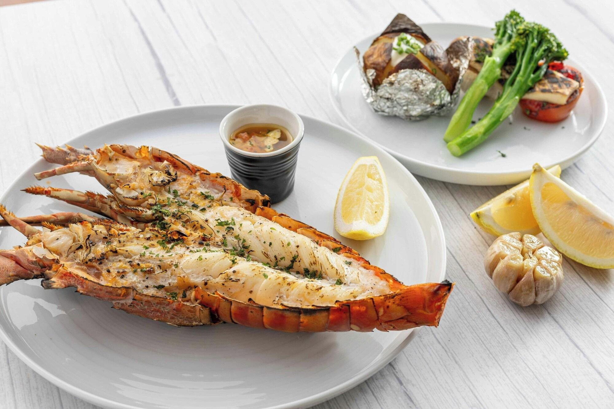 Restaurant Le Meridien Phuket Beach Resort