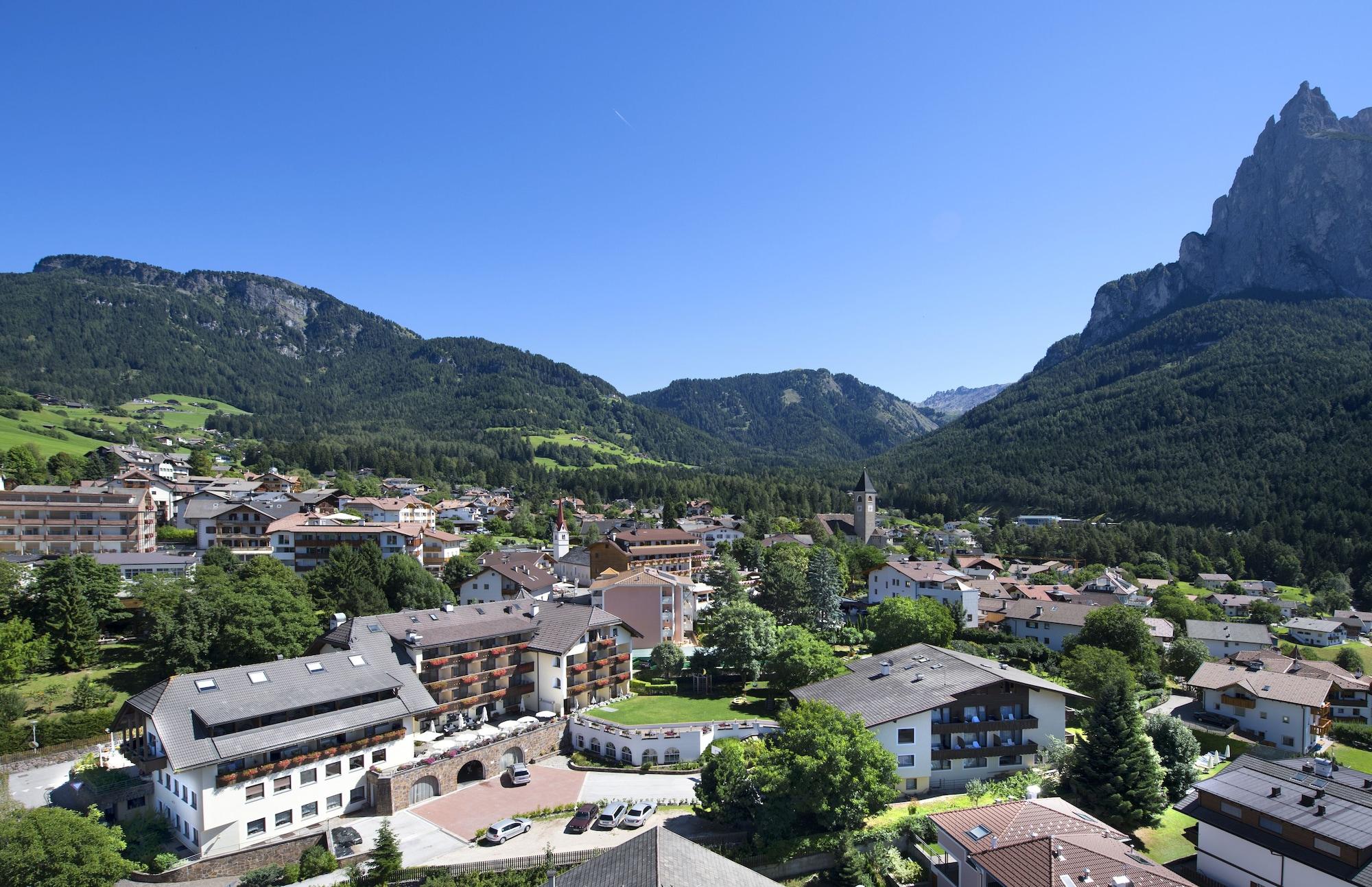 Vista Exterior Activehotel Diana