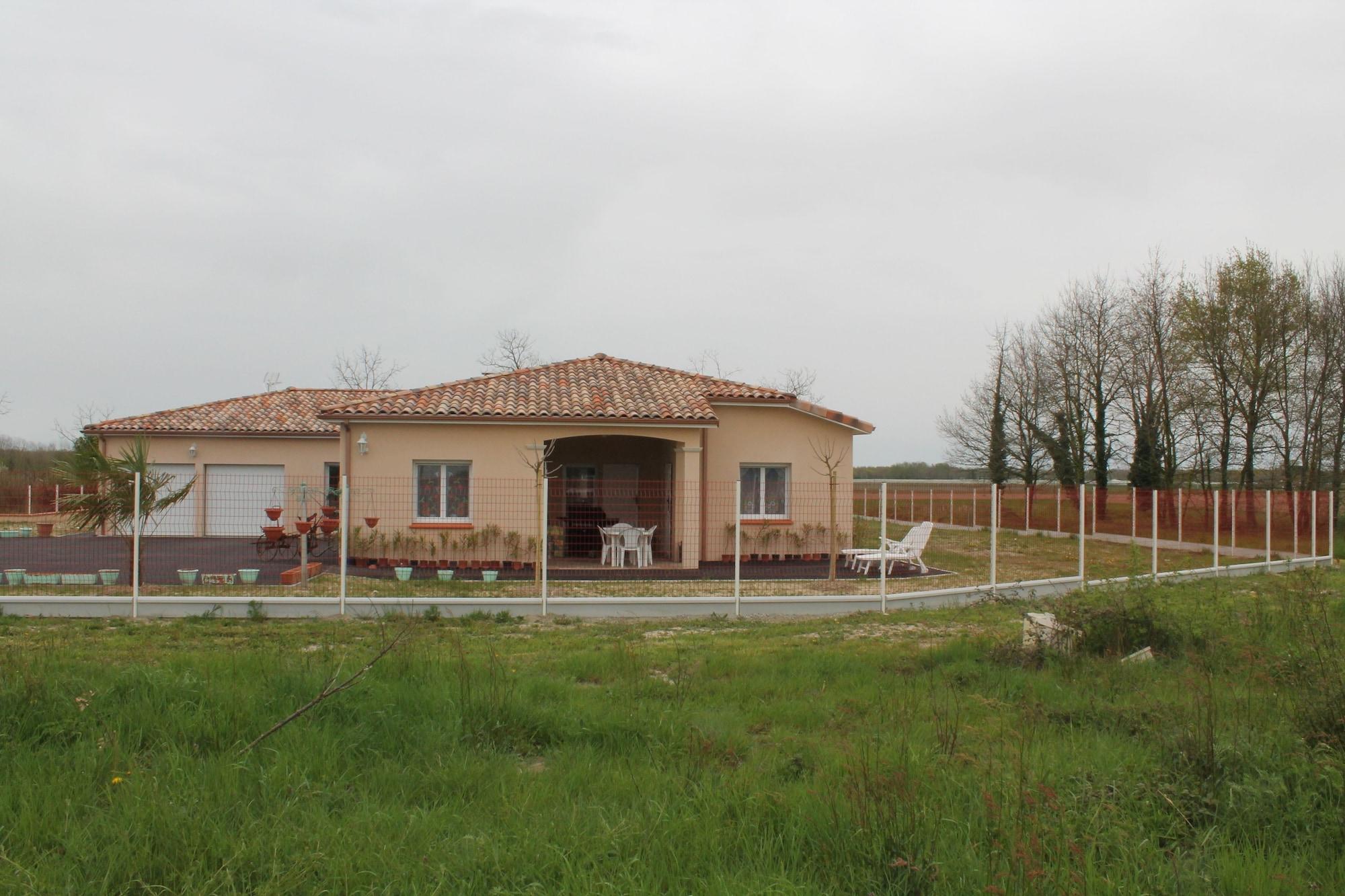 Vista Exterior La Garona
