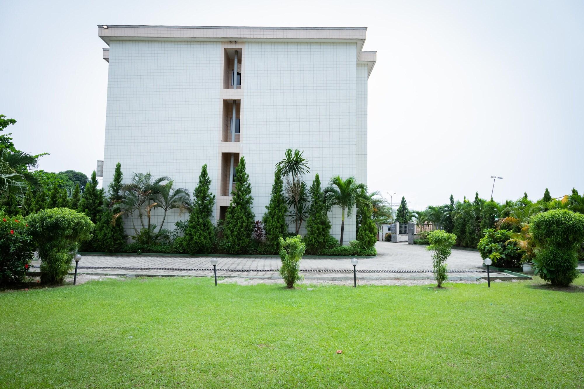 Vista Exterior Hotel Hibiscus Blvd Triomphal