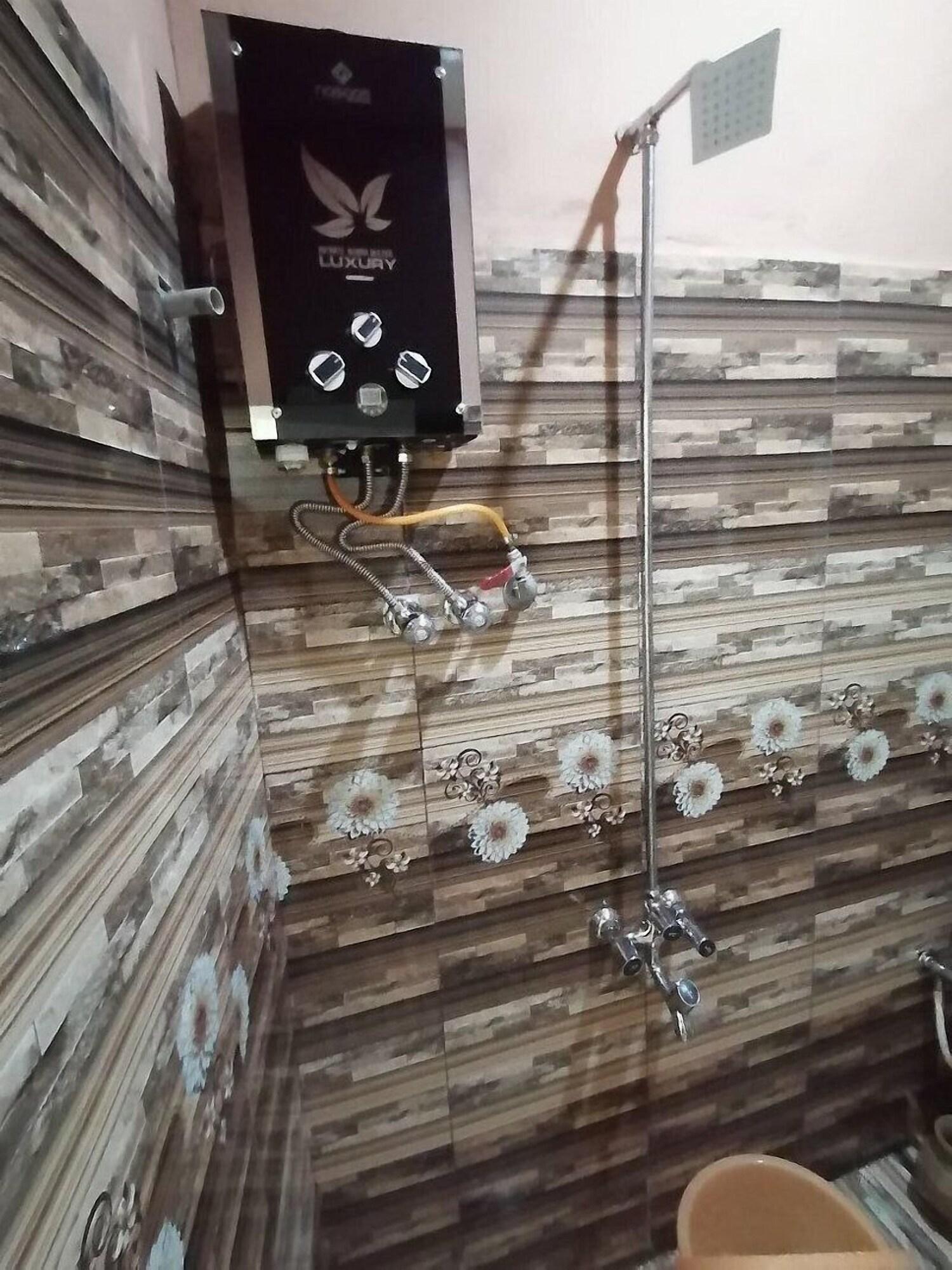 Equipamiento de Habitación Zam Zam Hotel & Guest House Mirpurkhas