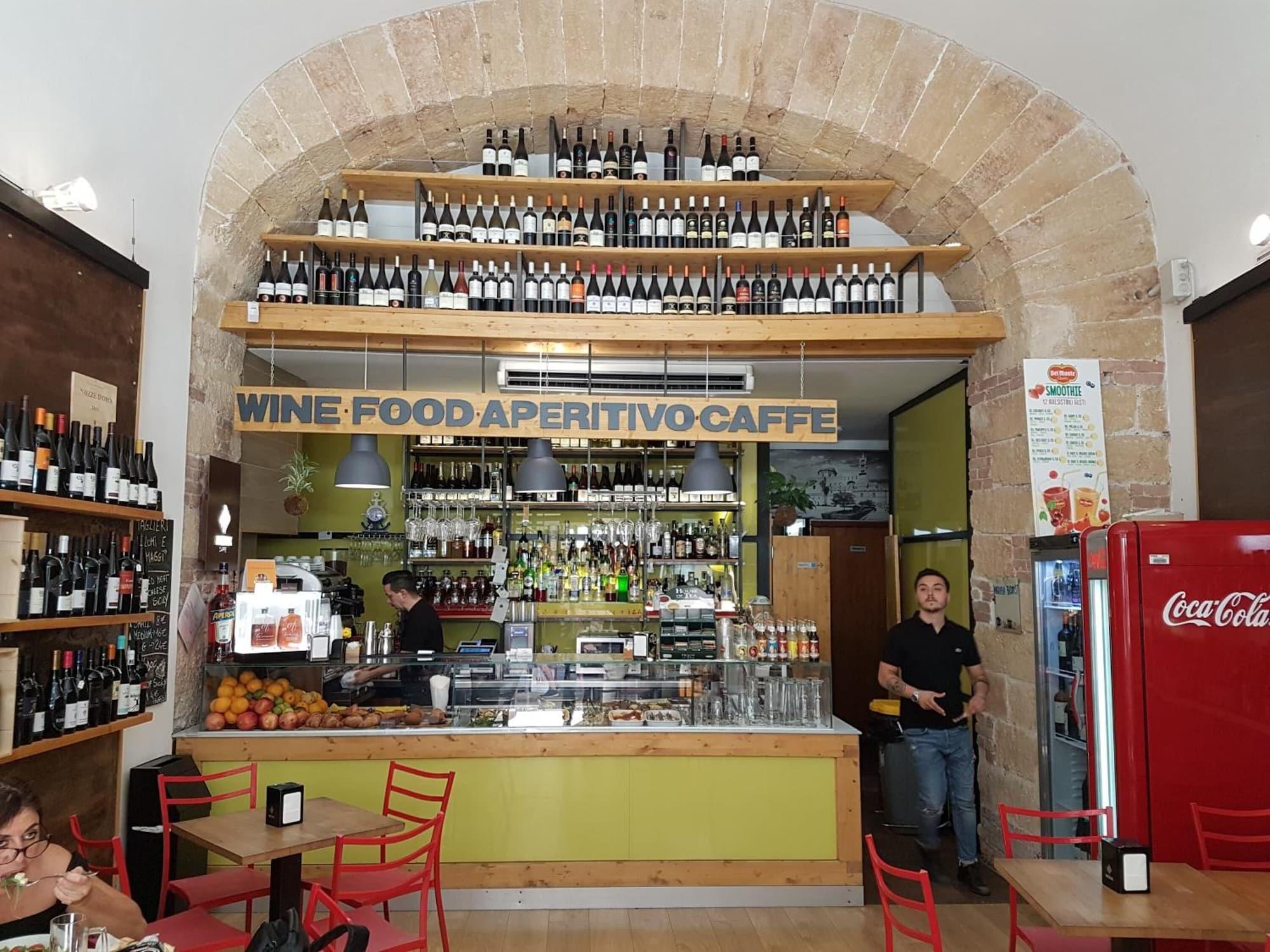 Bar/Salón Maqueda Home