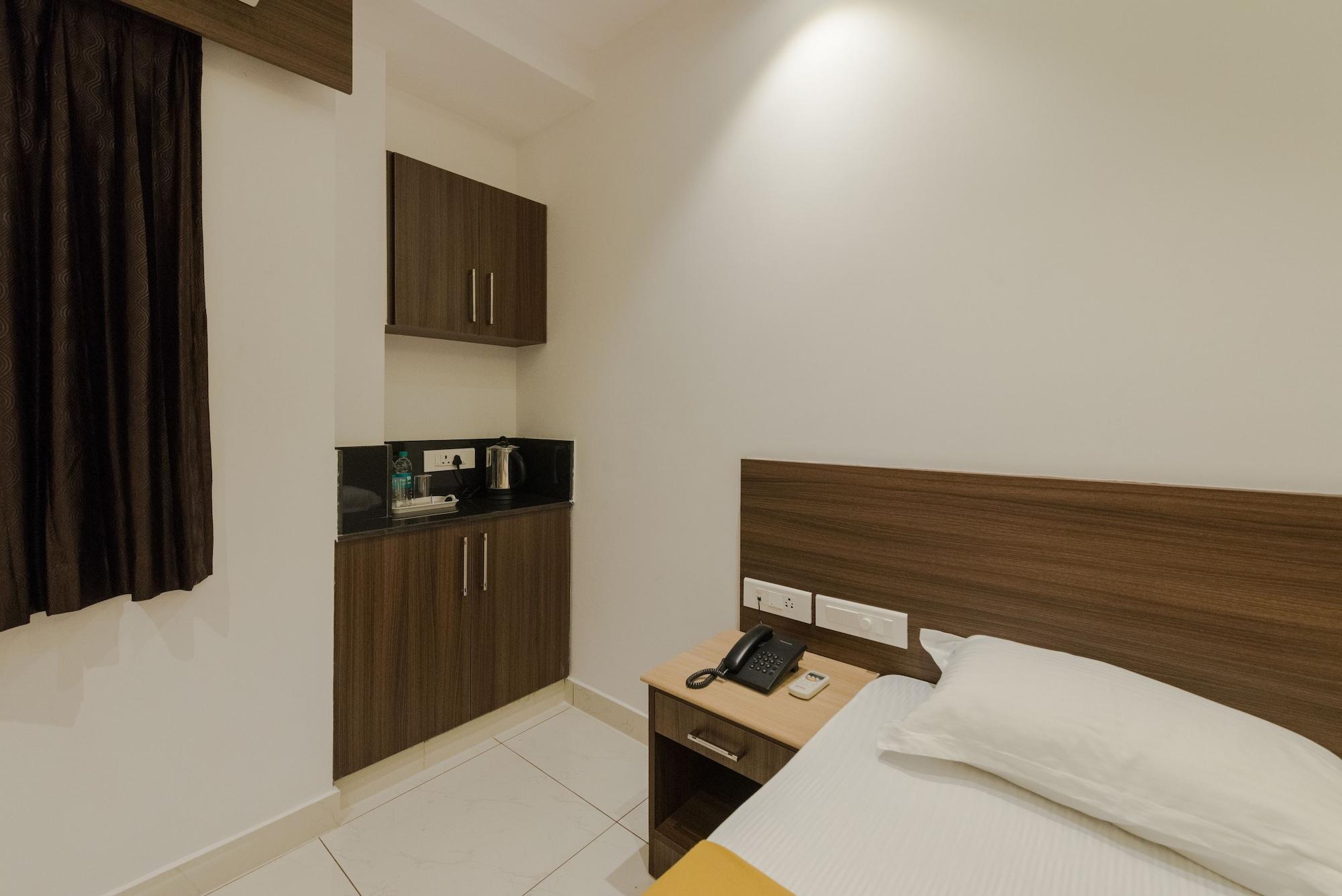 Equipamiento de Habitación Hotel Karuna Residency