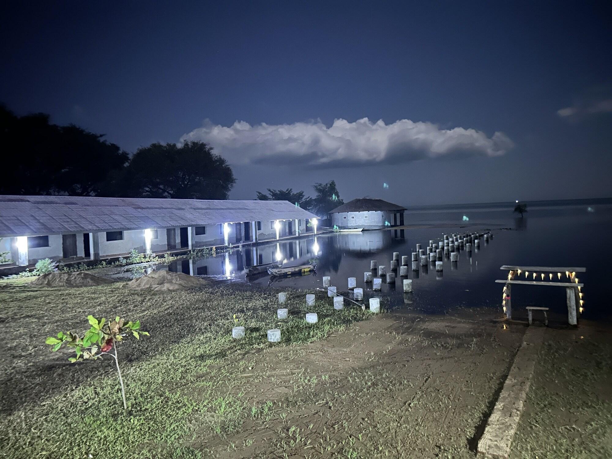 Vista Exterior Main Stream Beach Villa