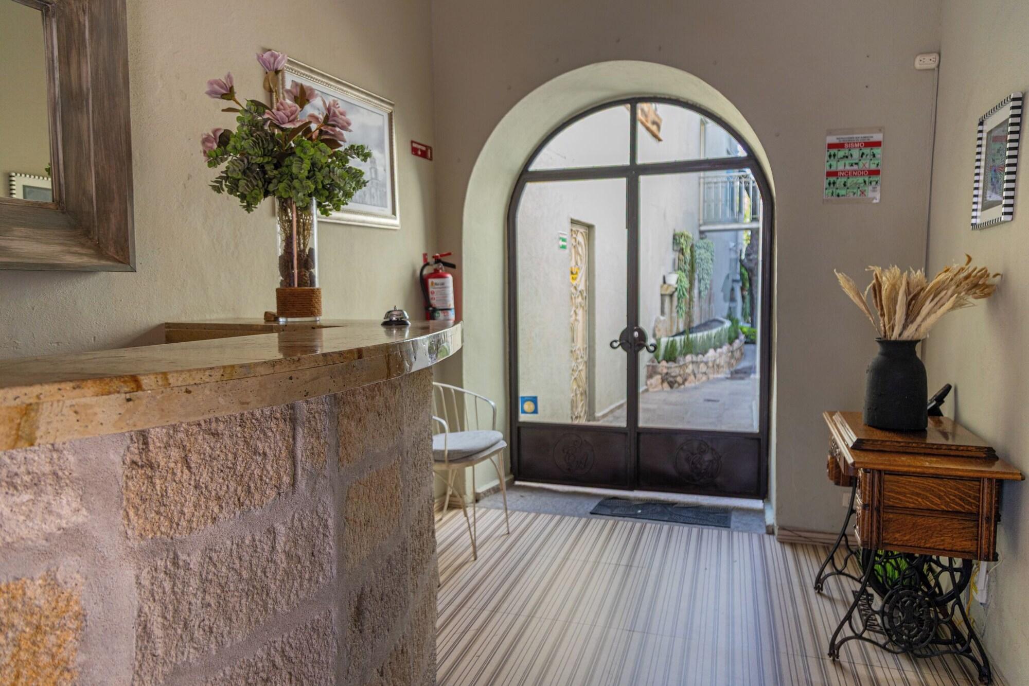 Vista Lobby Hotel Casa Aliz