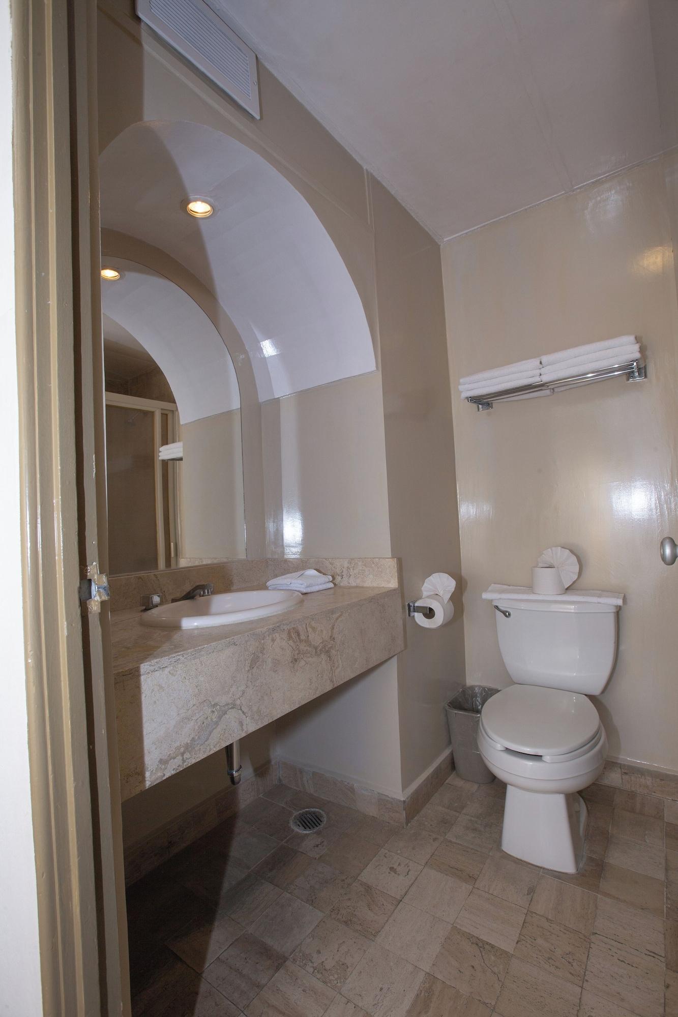Equipamiento de Habitación Hotel San Francisco Toluca