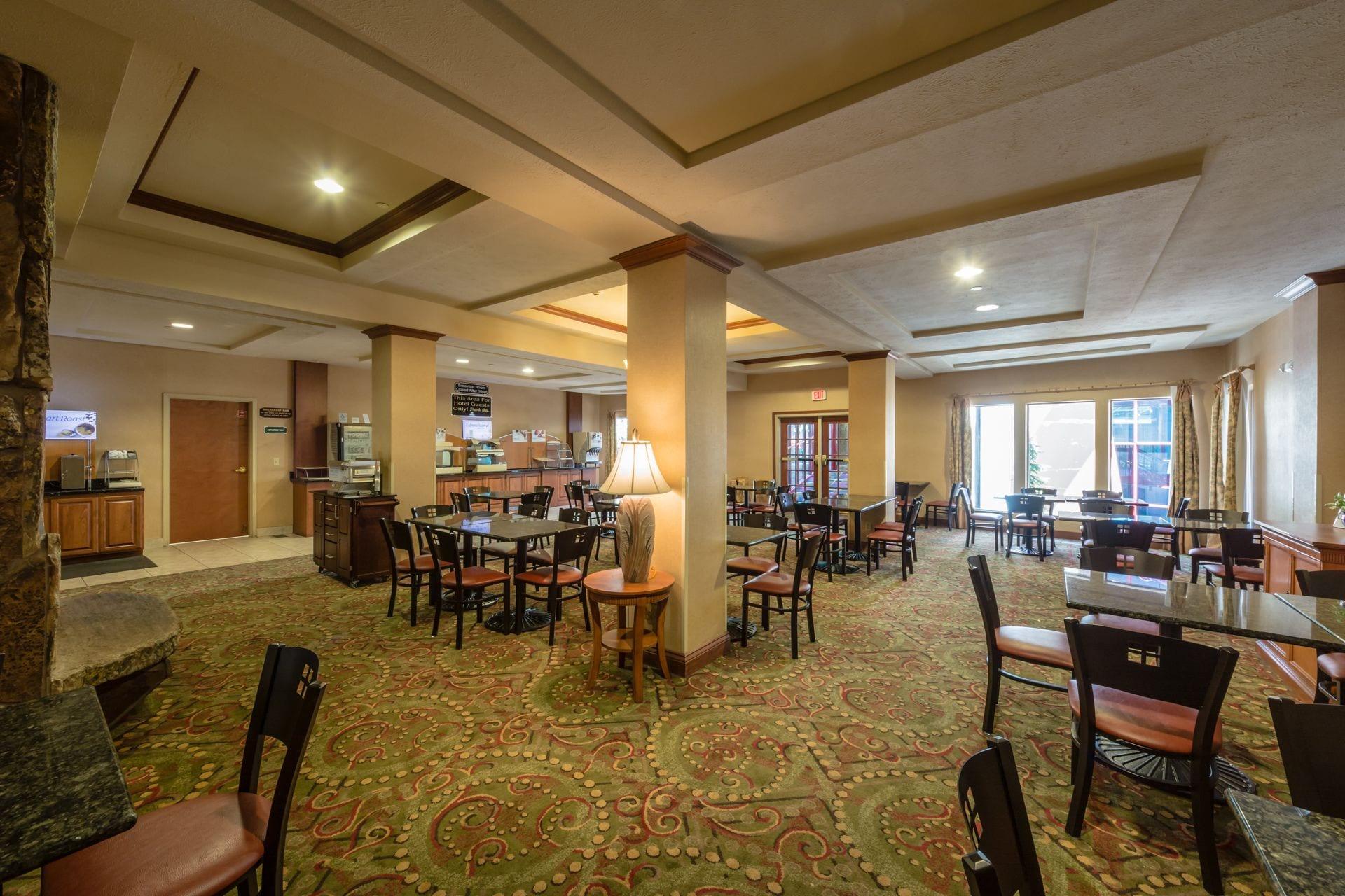 Restaurant Triple Play Resort Hotel & Suites