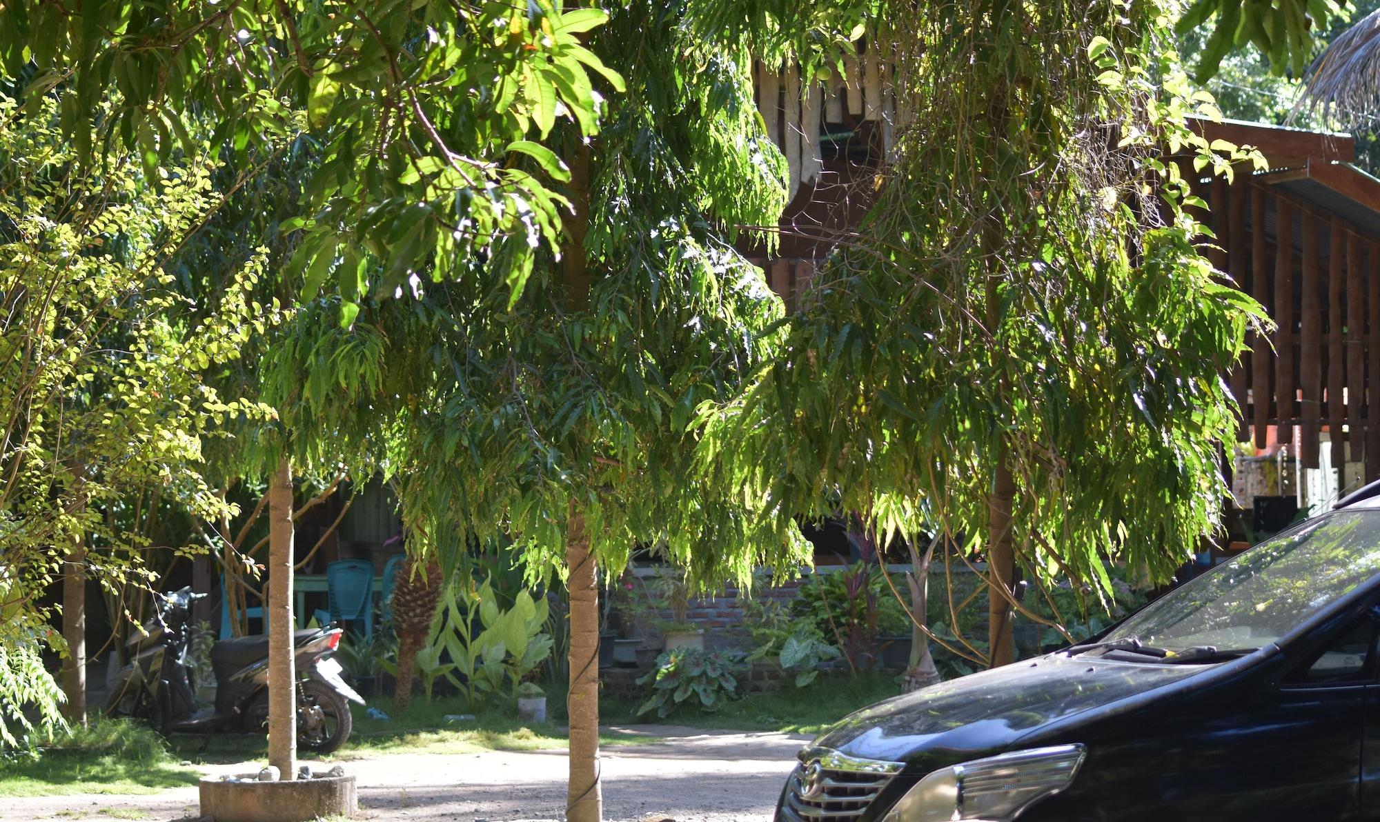 Vista Exterior Del Mar Home Stay and Cafe