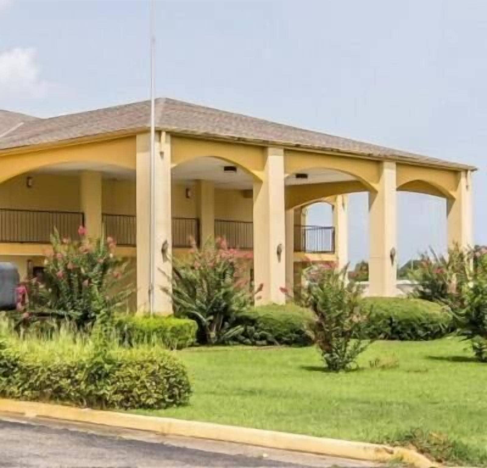 Vista Exterior Key West Inn - Montgomery South