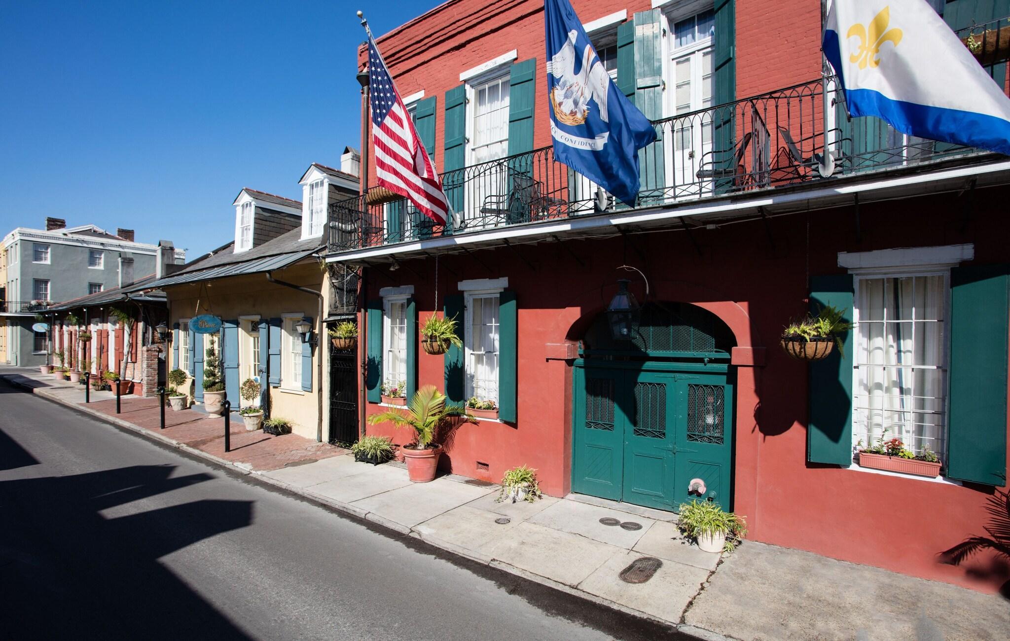Vista Exterior Hotel St. Pierre, a French Quarter Inns Hotel