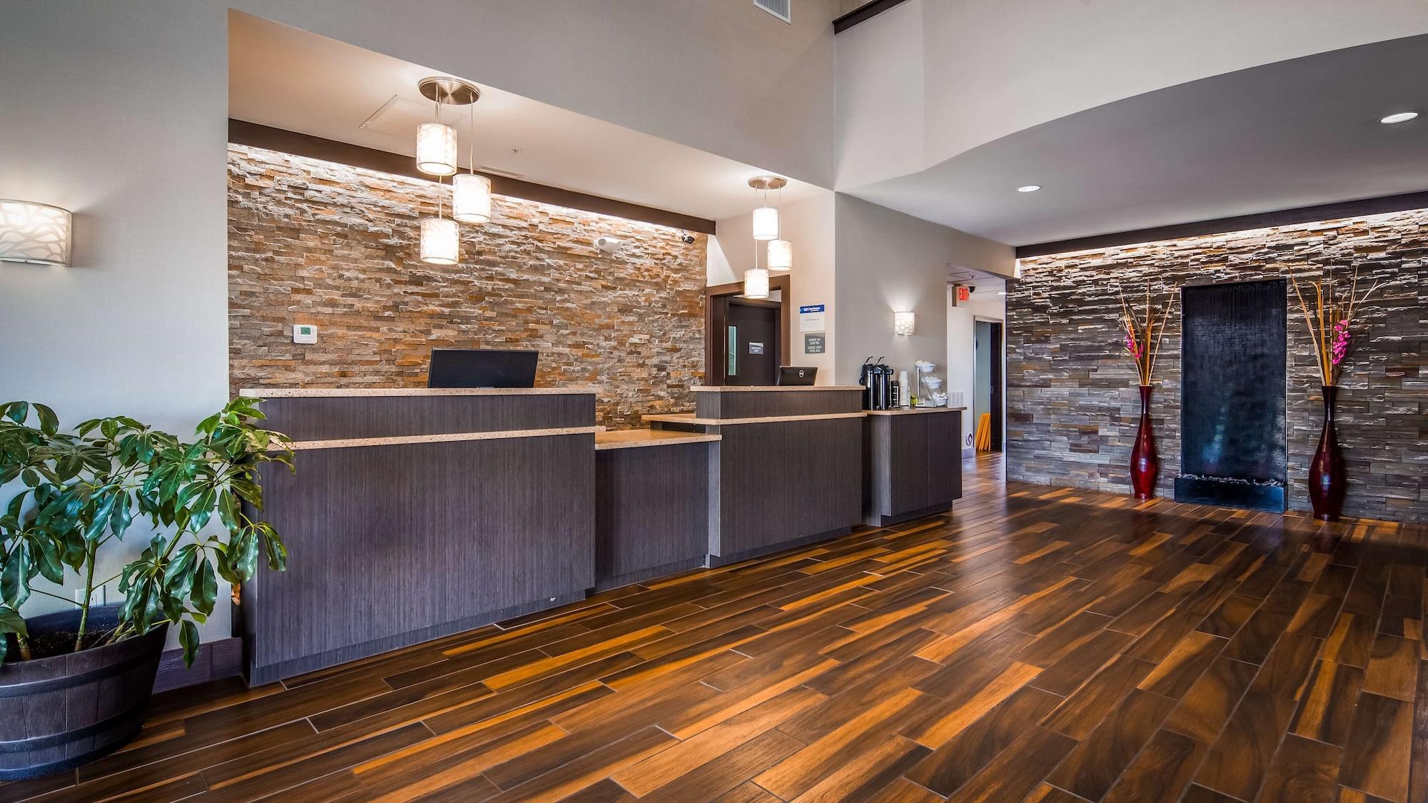 Vista Lobby Best Western Travelers Rest Greenville