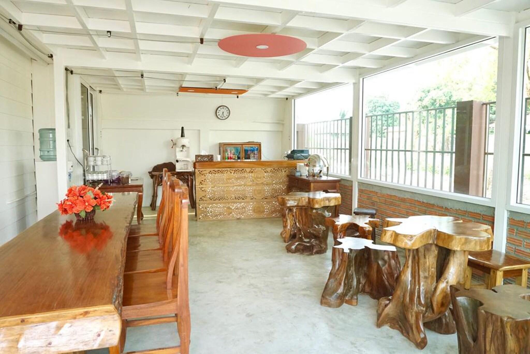 Vista Lobby Baan Maesot PLUS