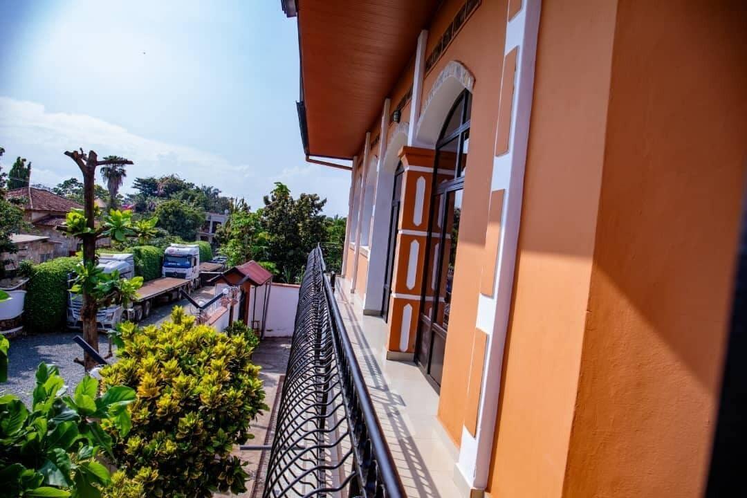 Vista Exterior Bujumbura Hotel and appartment