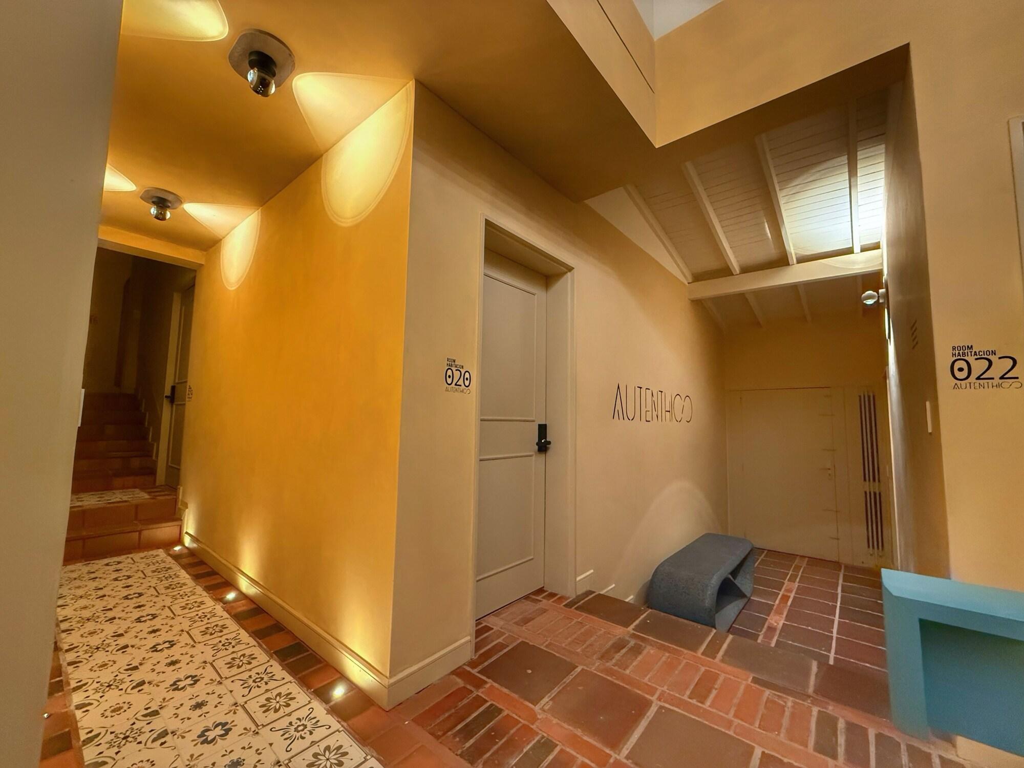 Vista Lobby Autenthico Provenza Hotel Medellin