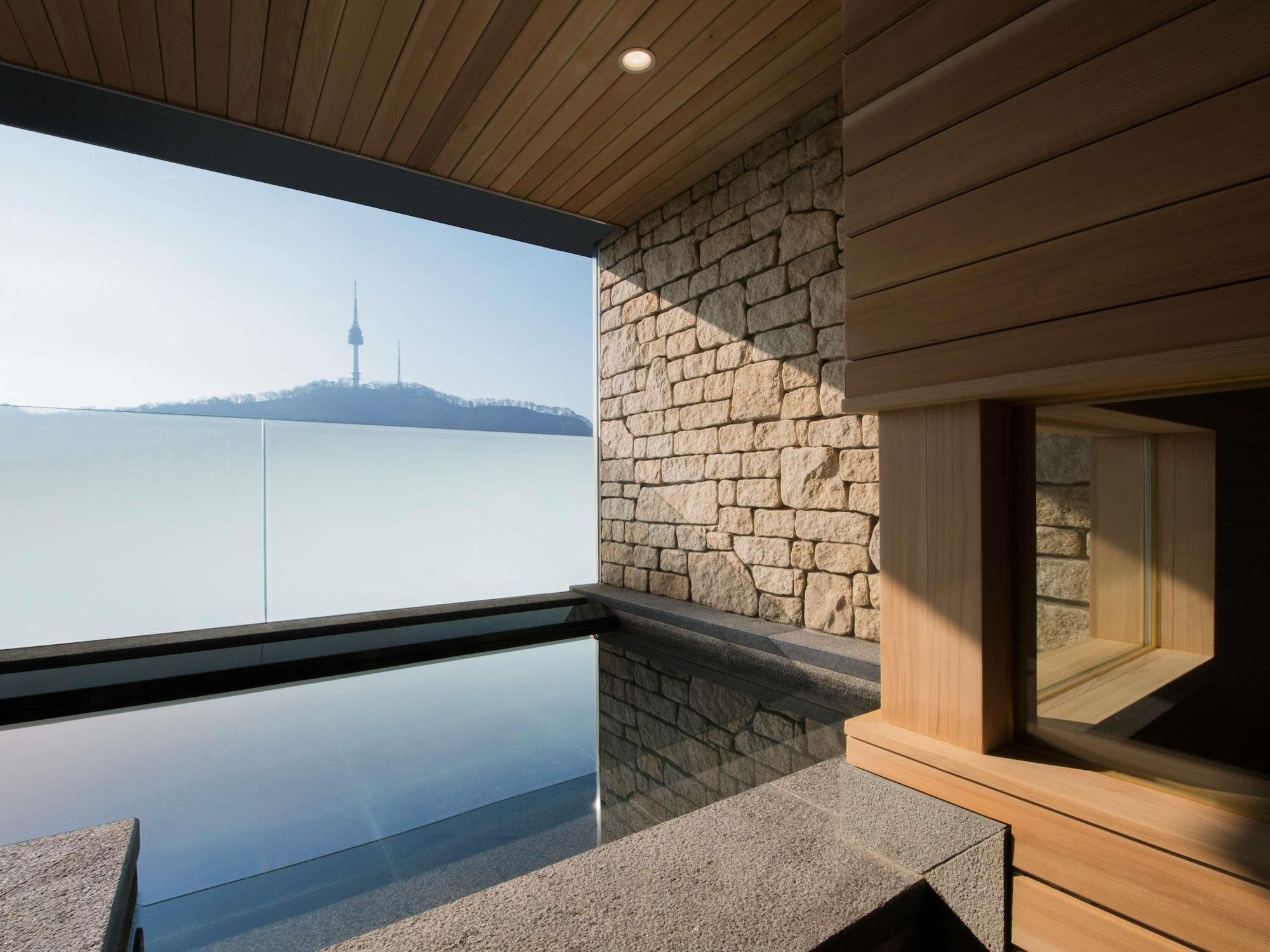 Spa ibis Styles Ambassador Seoul Myeongdong