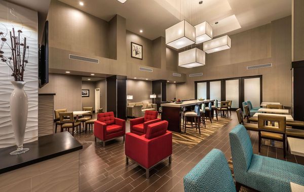 Hampton Inn & Suites Reno West