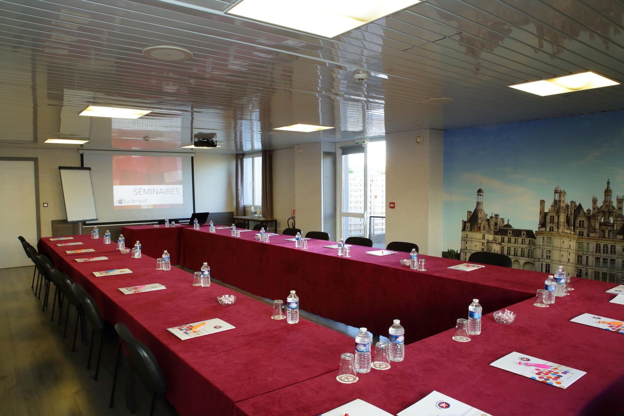 Sala de Reuniones The Originals City, Hôtel La Terrasse, Tours Nord