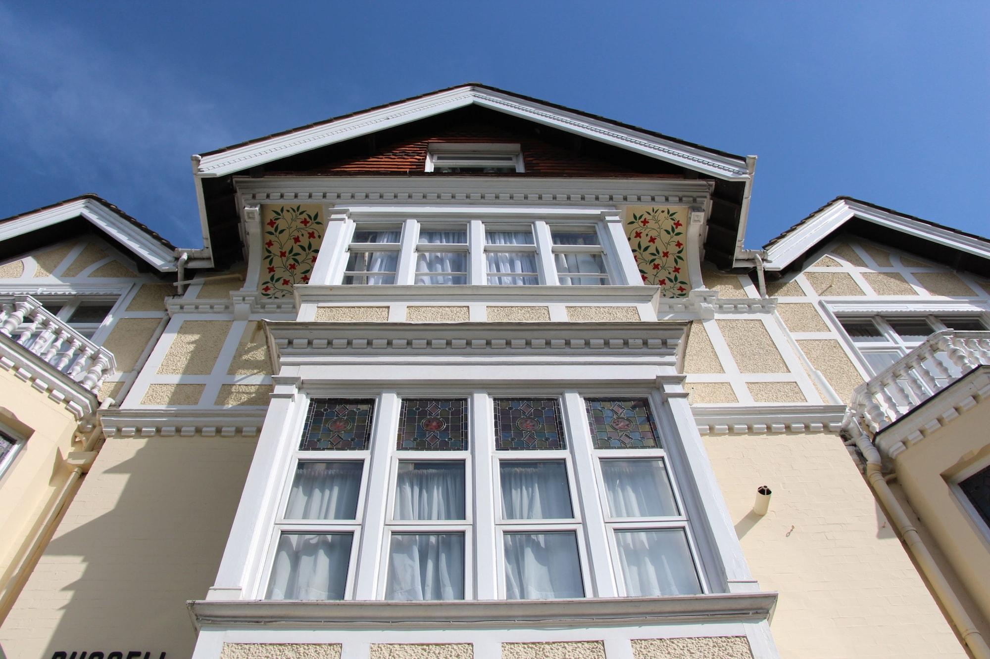 Vista Exterior Russell Hotel