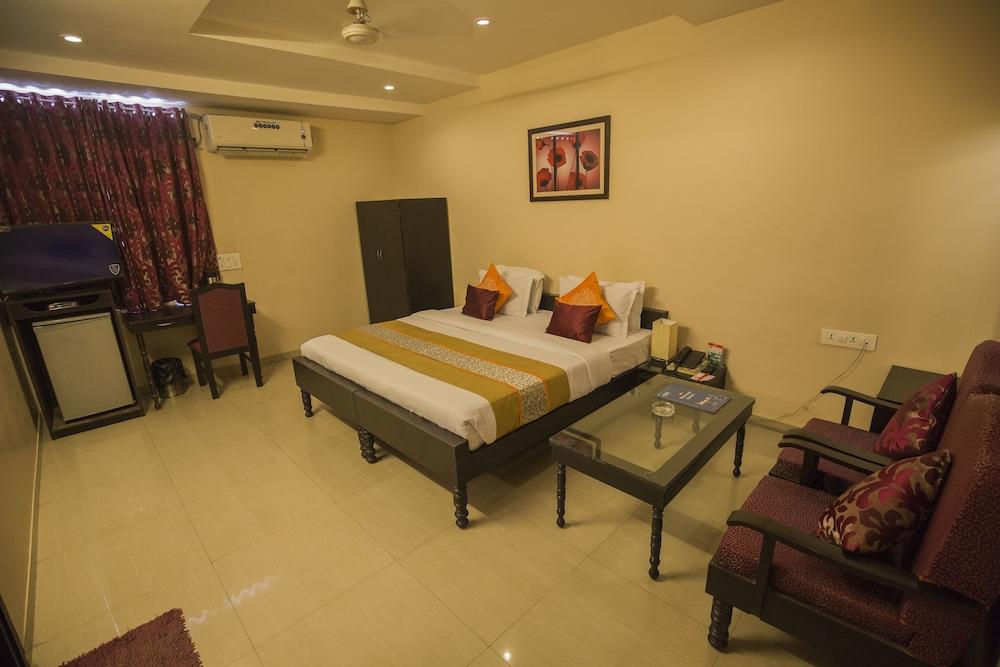 Habitación OYO 703 Hotel Shahi Palace