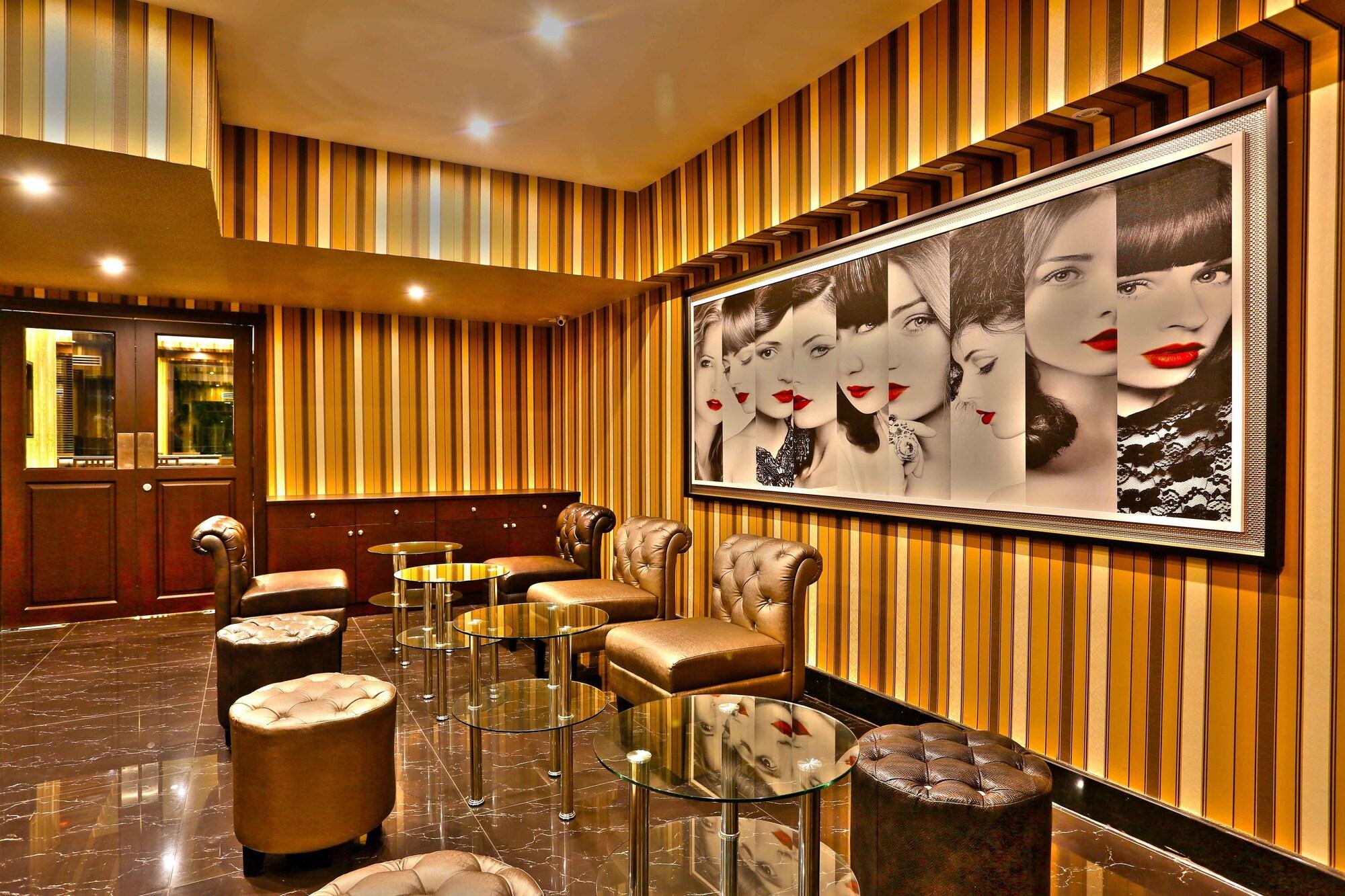 Bar/Salón Chateau de Sukhumvit