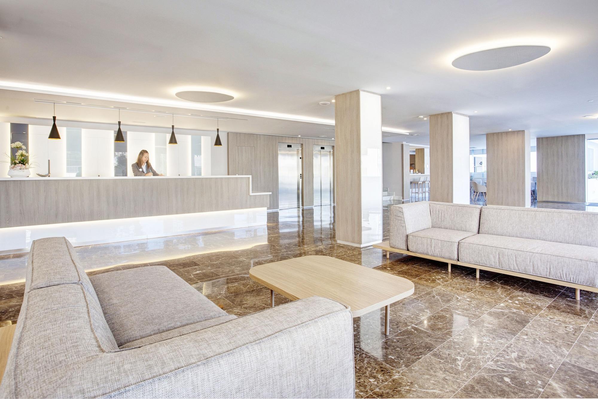 Vista Lobby Grupotel Farrutx
