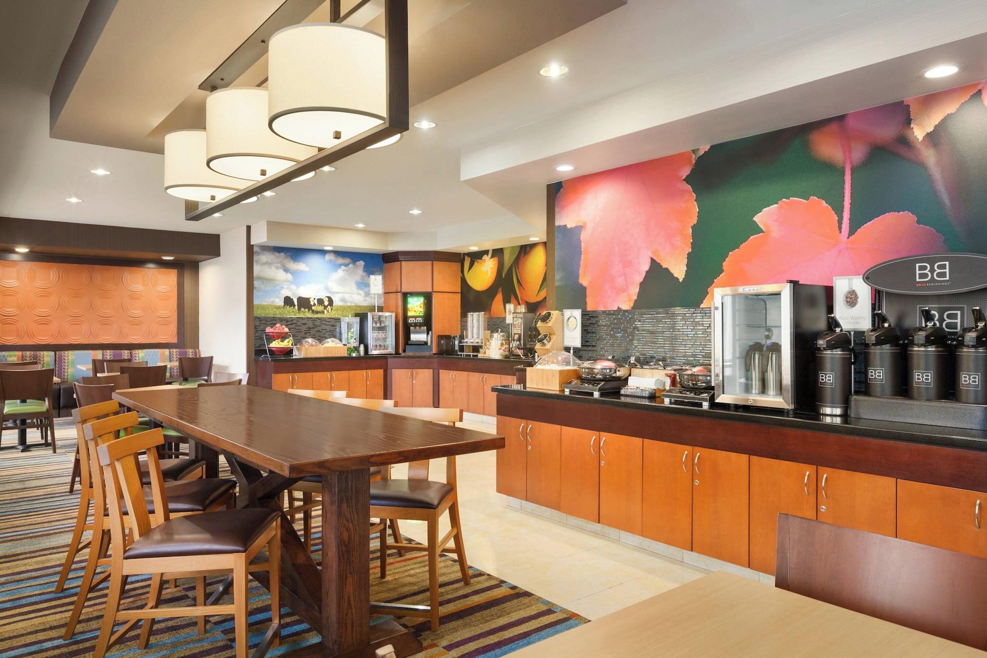 Restaurant Fairfield Inn & Suites Omaha East/Council Bluffs, IA