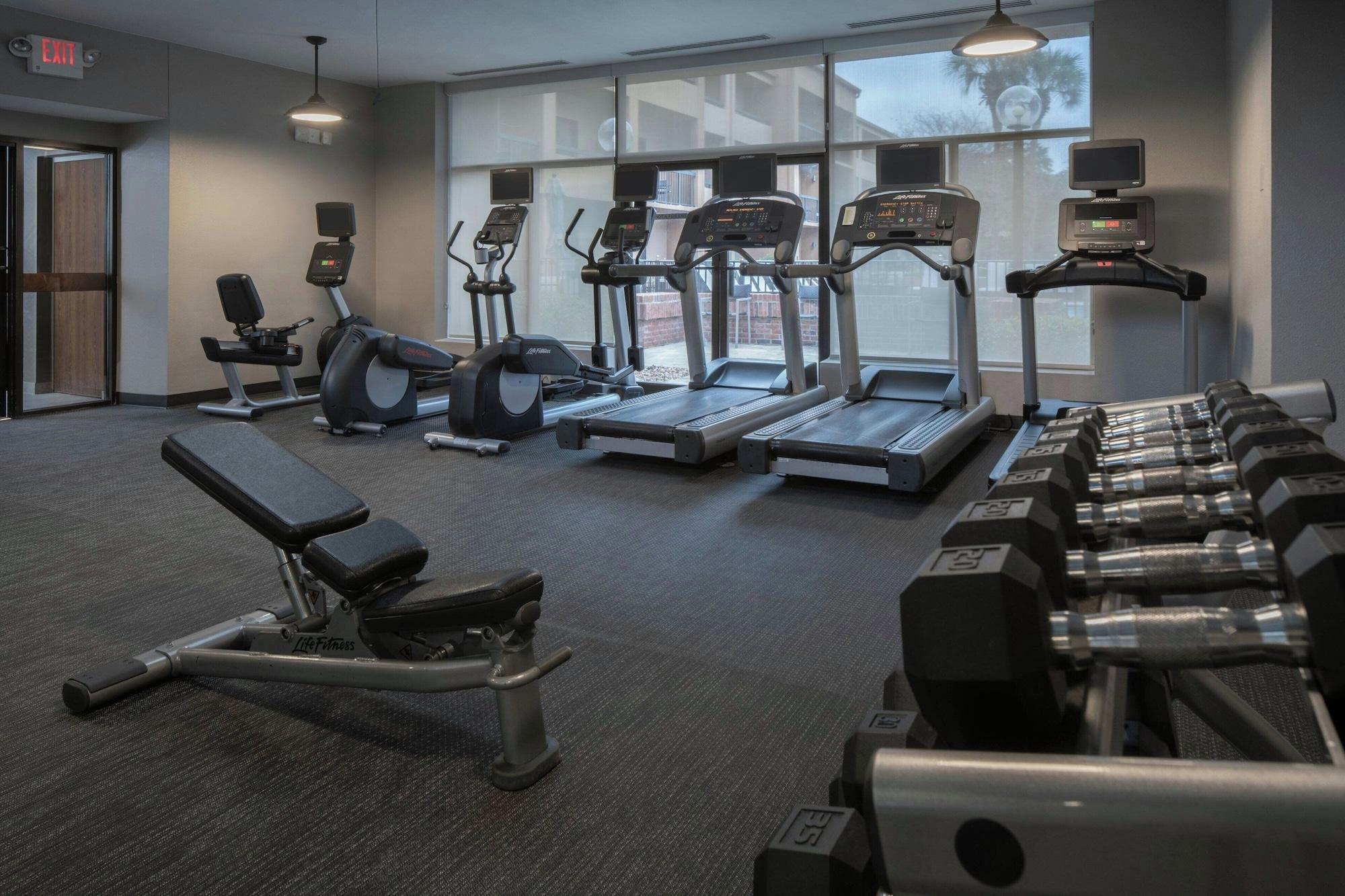 Gimnasio Courtyard by Marriott Jacksonville at Mayo Clinic Campus/Beaches
