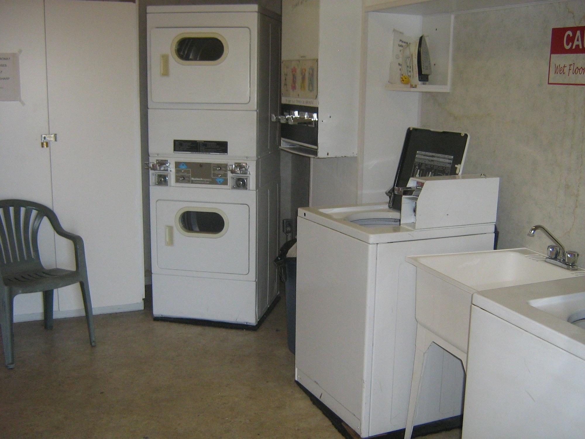 Comodidades del Alojamiento Parkway Motel & European Lodges