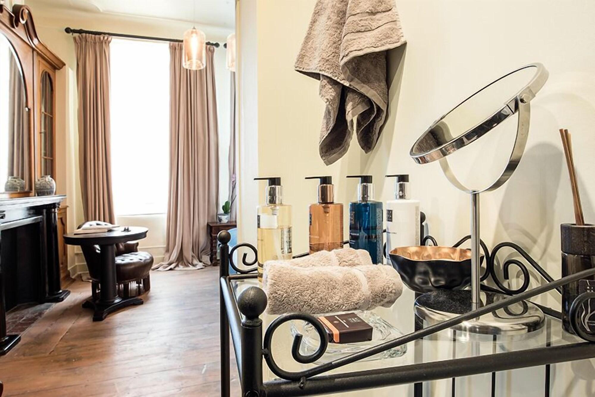 Set de Habitación Ganda Rooms & Suites