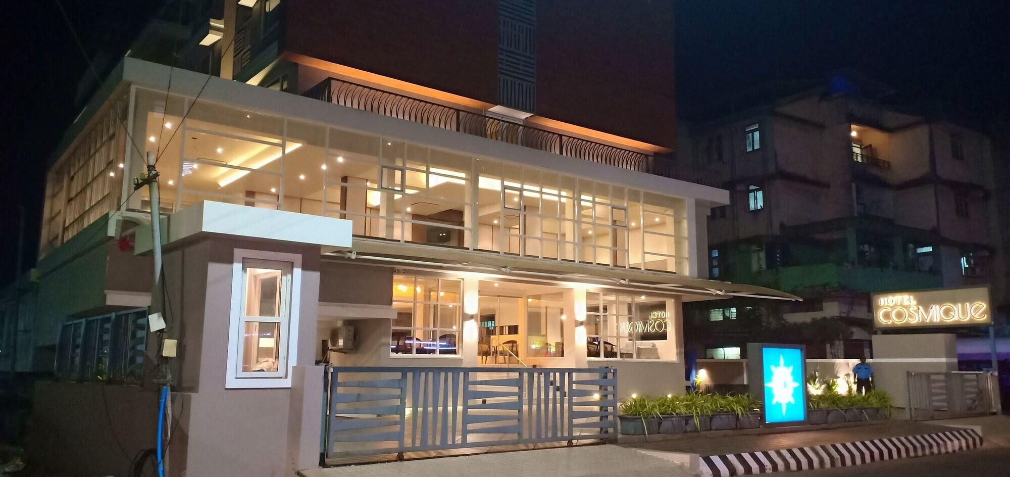Vista Exterior Cosmique Clarks Inn Suites , Goa