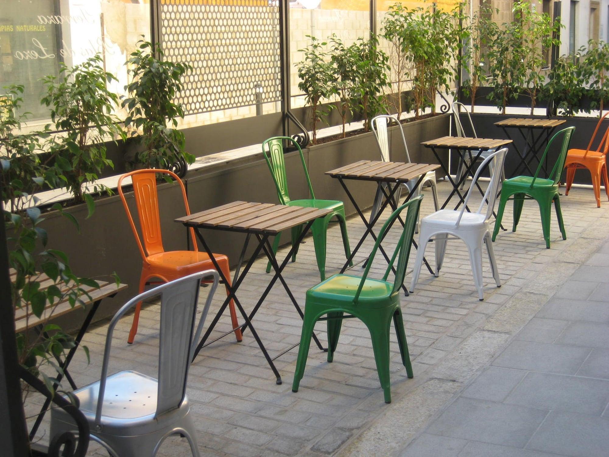 Bar/Salón Apartamentos Larga 70