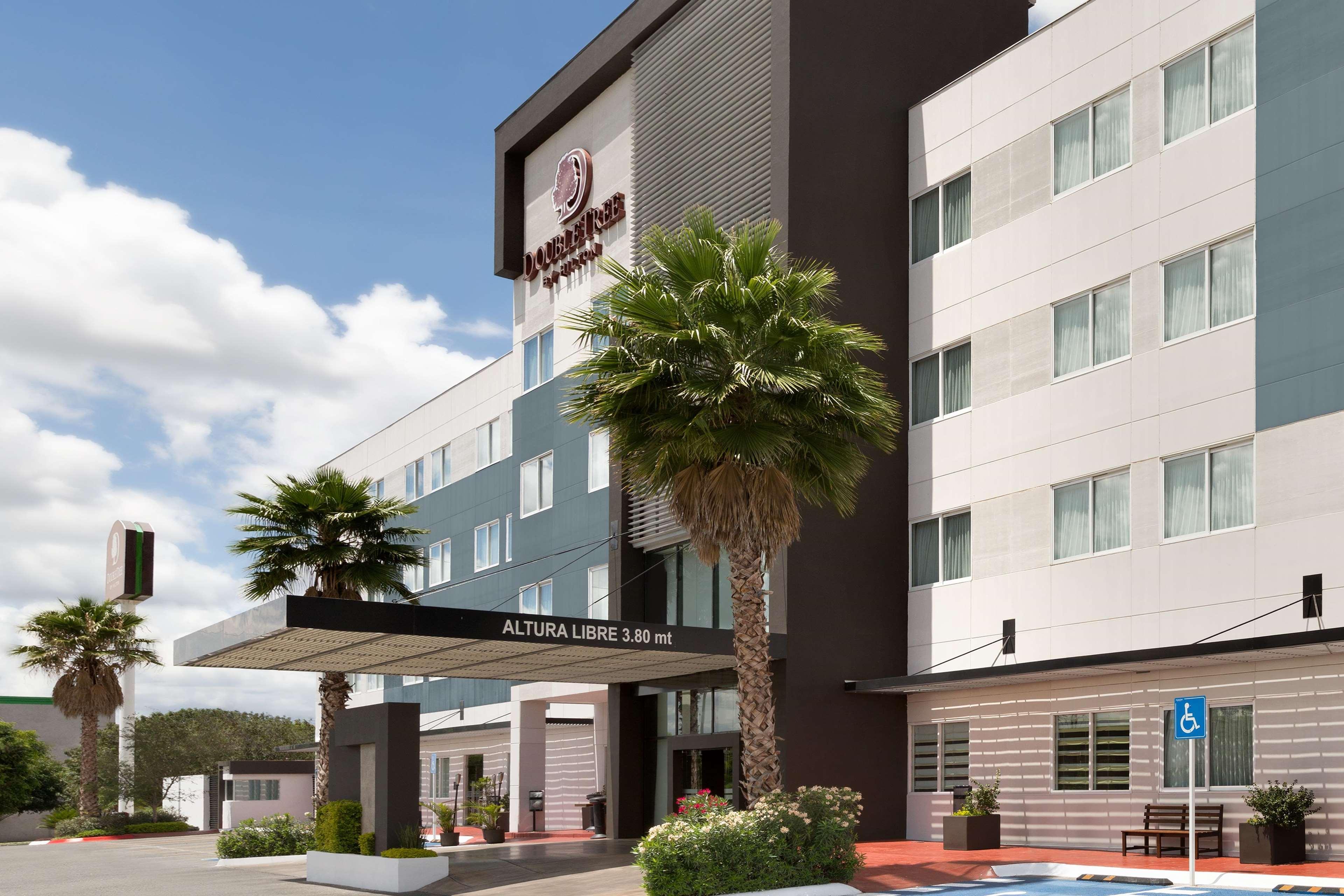 Vista Exterior DoubleTree by Hilton Hotel Queretaro