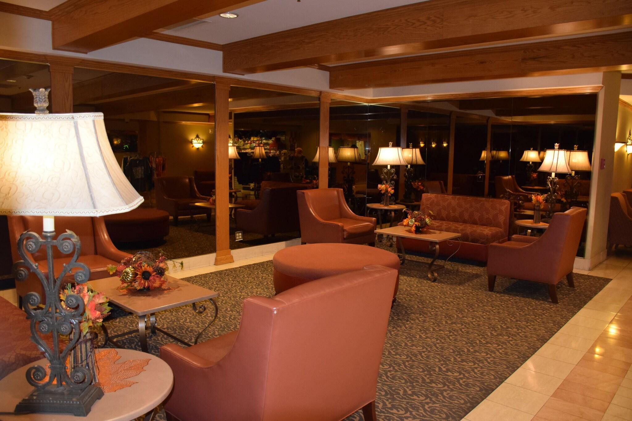 Vista Lobby Jockey Club Suites