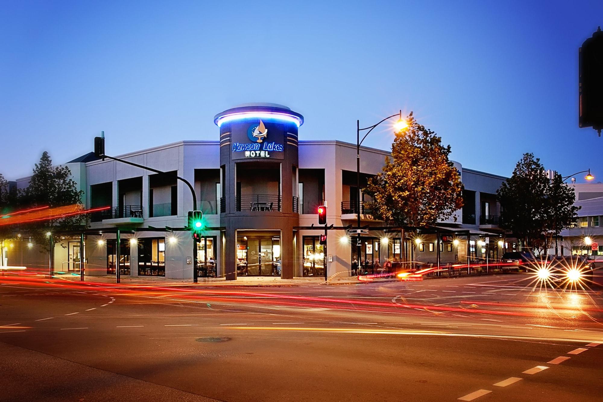 Vista Exterior Mawson Lakes Hotel & Function Centre