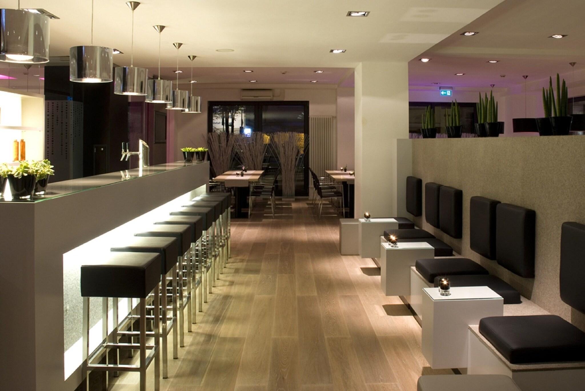 Bar/Salón Pearl Hotel